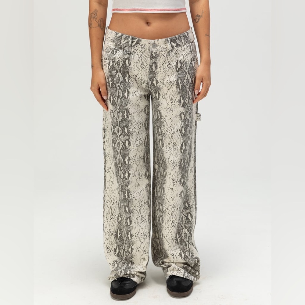 🌴RSQ Monochrome Snakeskin Pants
